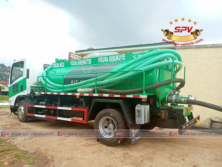 5,000 Litres Septic Tank Truck ISUZU - In Rwanda 2 5,000 Litres Septic Tank Truck ISUZU - In Rwanda 2